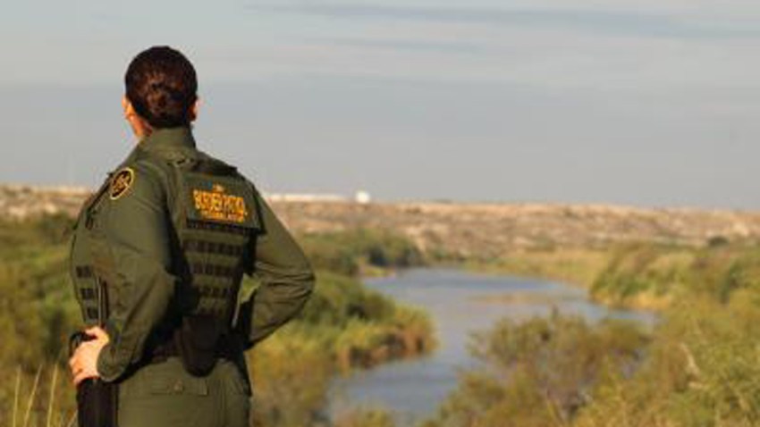 agente-frontera-eagle-pass