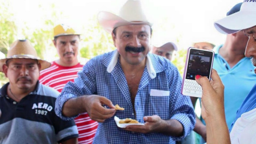 Mayra_Lopez_Mulero__celebra_a__LosNuestros.jpg