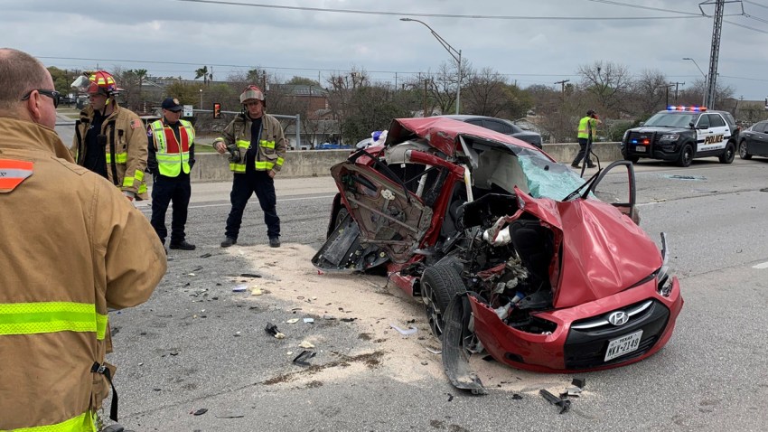 Cierran la I-37 por accidente