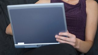 laptop-woman-generic
