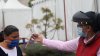 La forma como hospitales mexicanos acallan las críticas