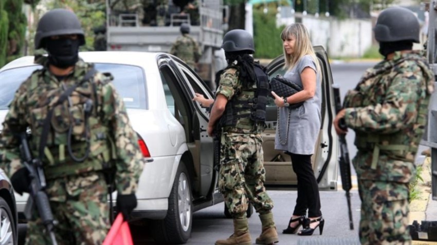 mexico-militares-calles-revision