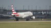 American Airlines advierte que suspendería sin pago a más de 13,000 empleados