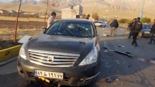 El supuesto ataque fue efectuado en la zona de Absard, en la provincia de Teherán, por un número indeterminado de hombres armados, que abrieron fuego contra el vehículo del científico y llevaron a cabo al menos una explosión.