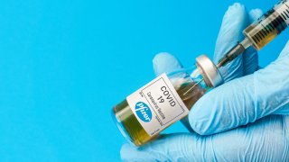 Imagen genérica de la vacuna de Pfizer contra el COVID-19.
