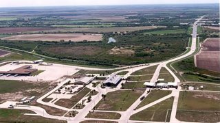 Foto aérea del puente internacional de Libre Comercio en Los Indios