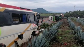 Choque de autobús de pasajeros en Jalisco