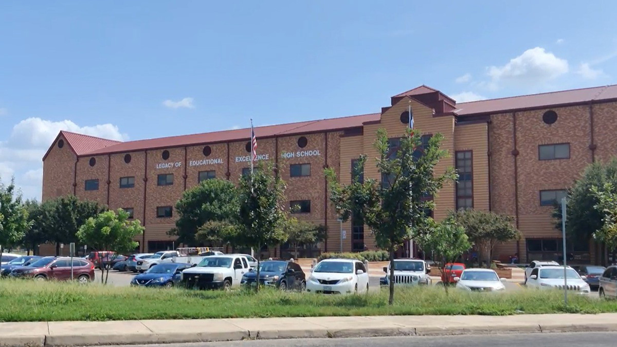 Descartan amenazas de tiroteo en la Escuela Preparatoria LEE