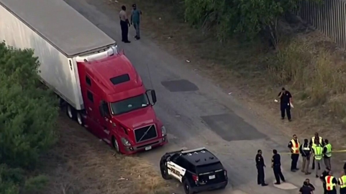 Migrantes muertos en tráiler: sospechosos en corte en San Antonio – Telemundo San Antonio (60)