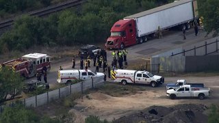 Tráiler con migrantes muertos en San Antonio