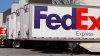 FedEx anuncia el despido de más del 10% de sus directivos y ejecutivos