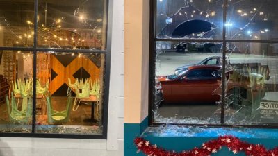 Robo frustrado en restaurante de Houston deja costosos daños en plena navidad