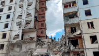 Derrumbe de edificio deja al menos 13 muertos tras ataque en ciudad fronteriza rusa