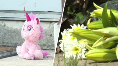 Vecinos colocan flores y peluches frente a residencia en honor a niña que murió baleada