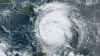 El huracán Beryl, categoría 5, sigue rápidamente por el Mar Caribe amenazando a Jamaica