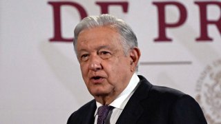 El presidente Andrés Manuel López Obrador, durante su encuentro mañanero con la prensa, este viernes en la Ciudad de México.