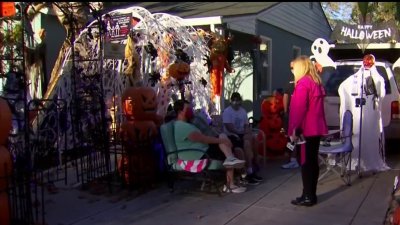 Madre realiza sorprendente decoración de Halloween en honor a su hijo en San JOsé