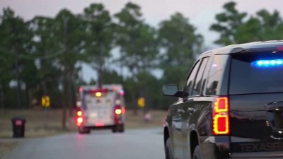 Desalojan residentes tras incendio forestal en parque estatal de Texas