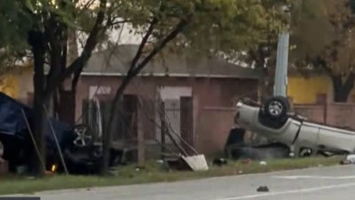 Ira al volante al sur de San Antonio termina en volcadura de autos