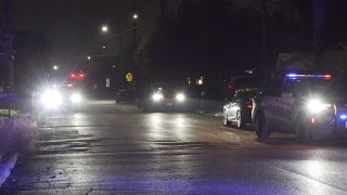 Policía investiga tiroteo y robo en San Antonio.