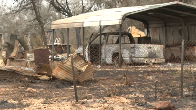 Fuego sin piedad: pierden la casa, el auto y no encuentran a su perro