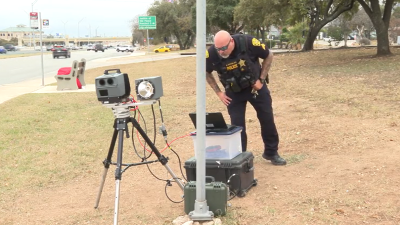 Prueban máquinas de detección remota que emite multas por exceso de velocidad