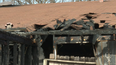 La posible causa del incendio que dejó familia sin casa y con quemaduras