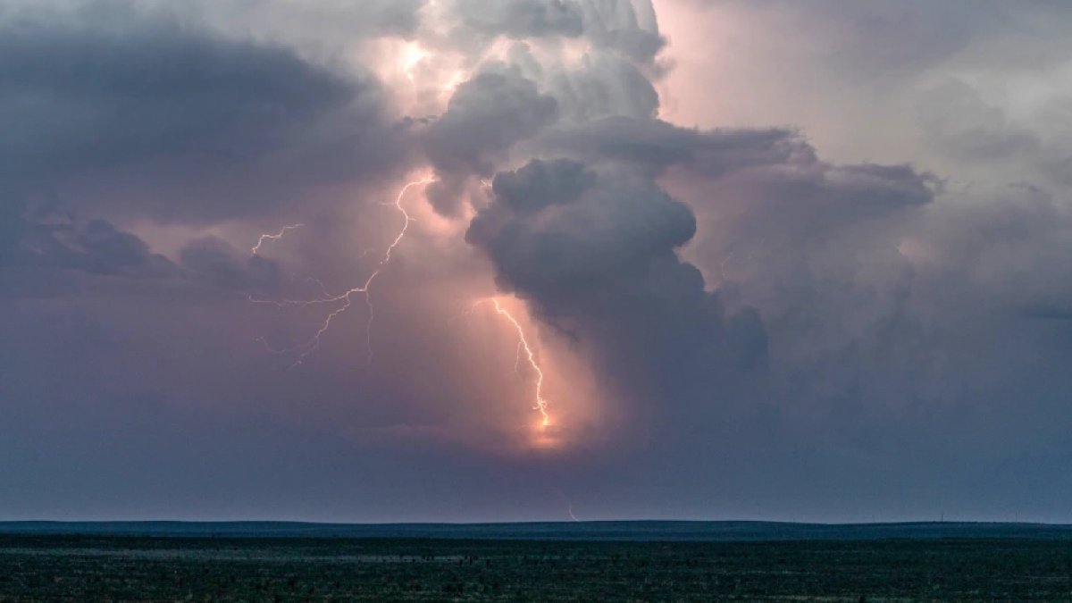 Fuertes tormentas acechan a millones en partes de Estados Unidos –  Telemundo San Antonio (60), image size:1200x675