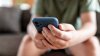 Amenaza en línea: policía advierte sobre grupos violentos que reclutan jóvenes por internet