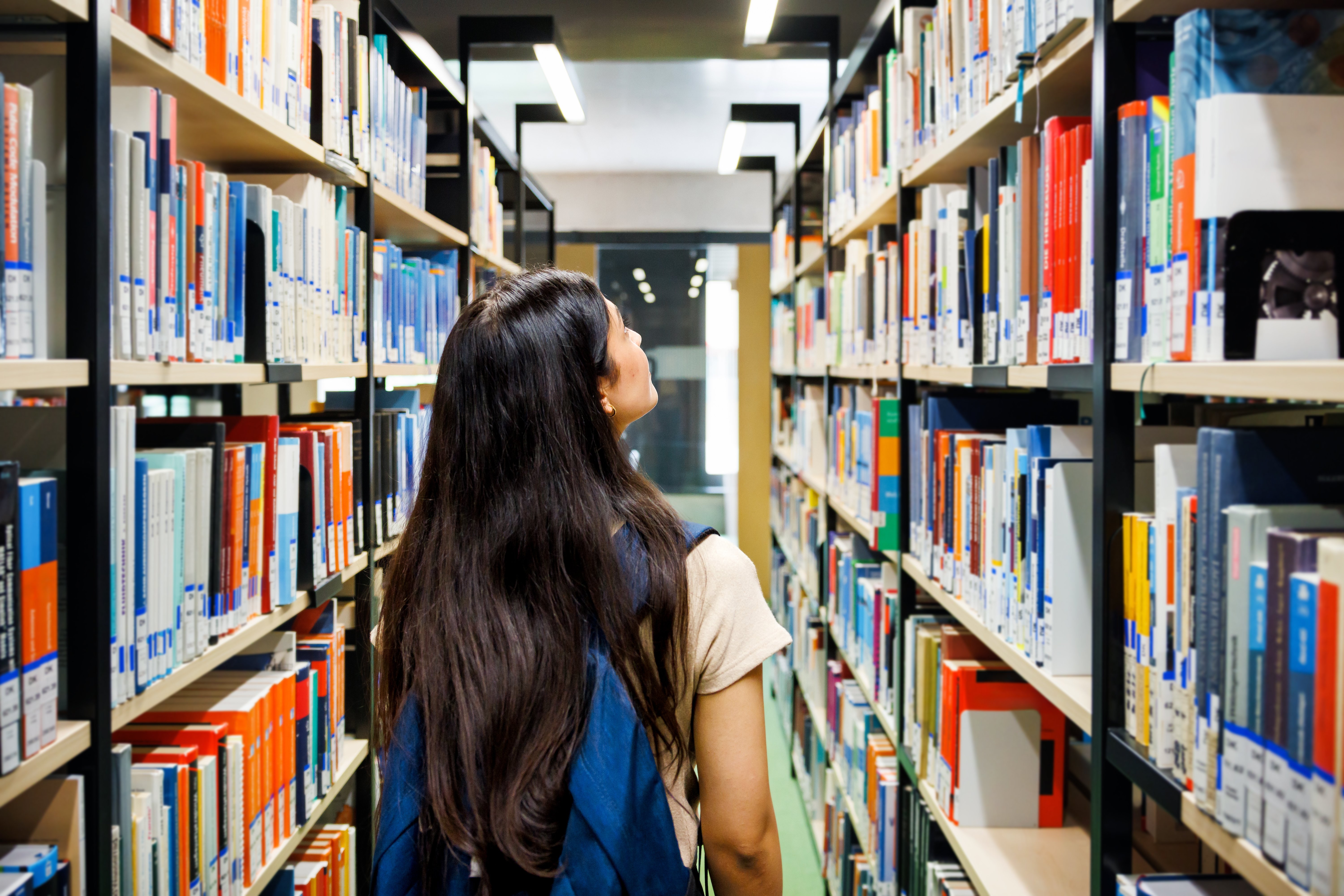 Internet, ayuda con tareas y recursos gratuitos: lo que puedes encontrar en la Biblioteca de San Antonio
