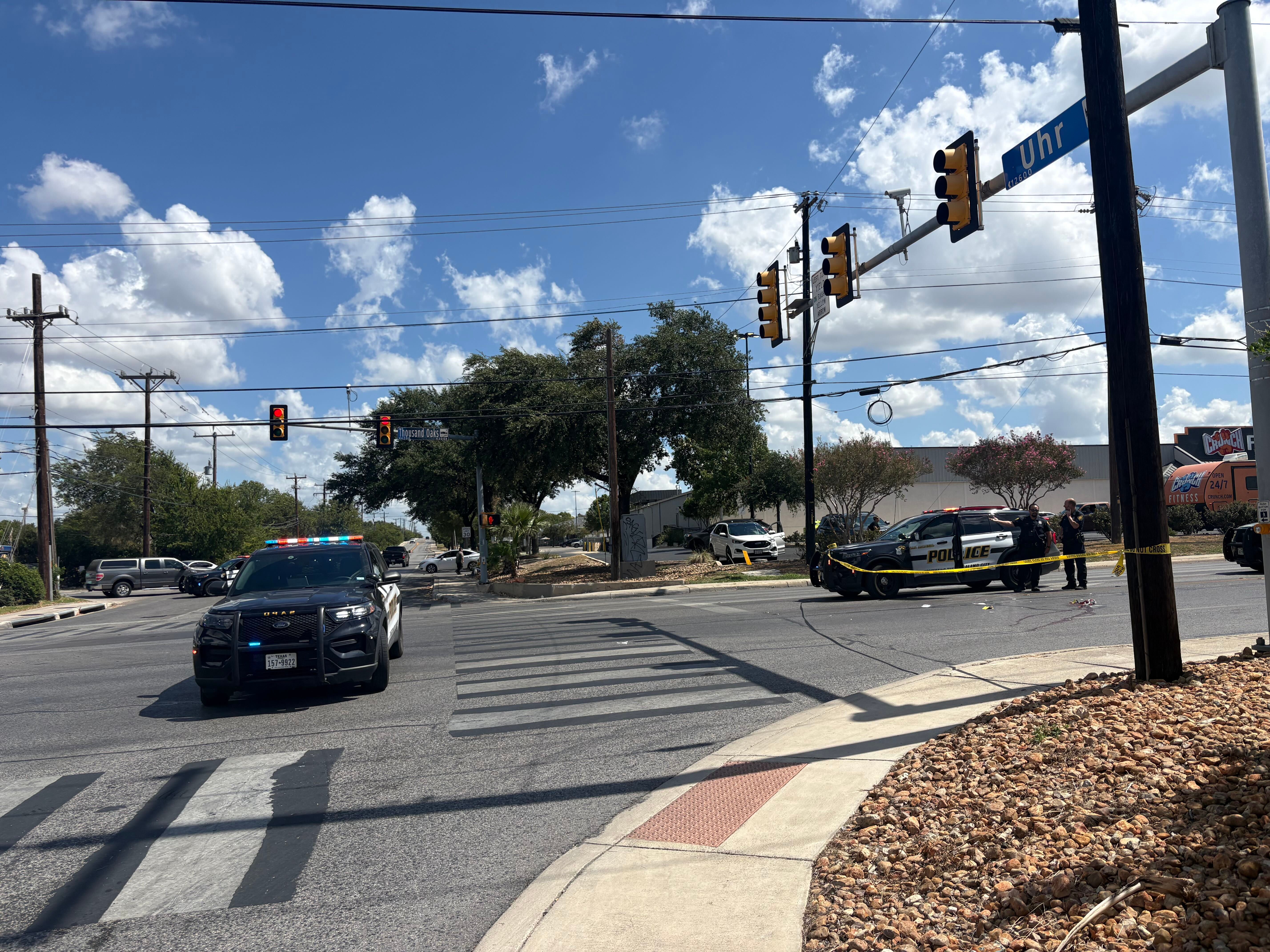Muere mujer tras ser atropellada mientras cruzaba una intersección en San Antonio