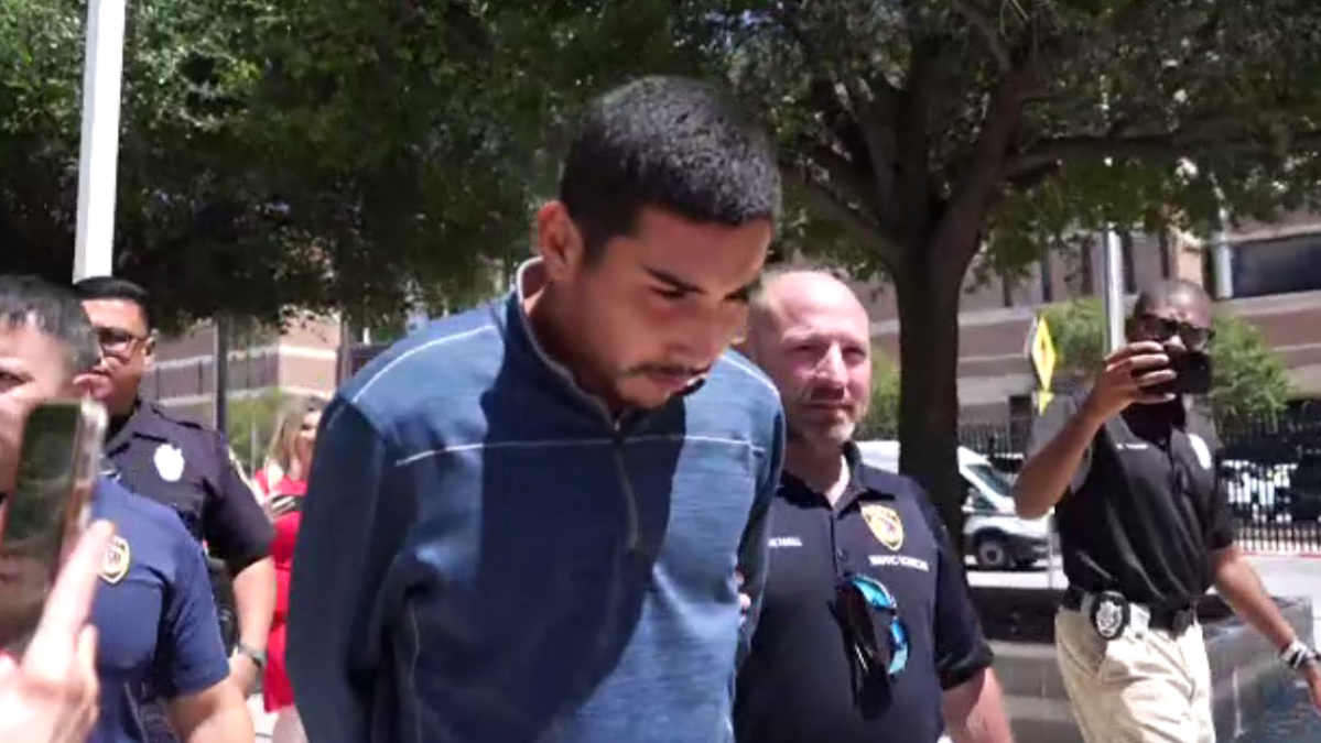 Arrestan a joven por atropellamiento mortal en el condado de Bexar