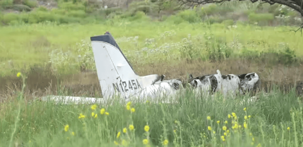 Dos personas sobreviven tras accidente aéreo cerca de Boerne