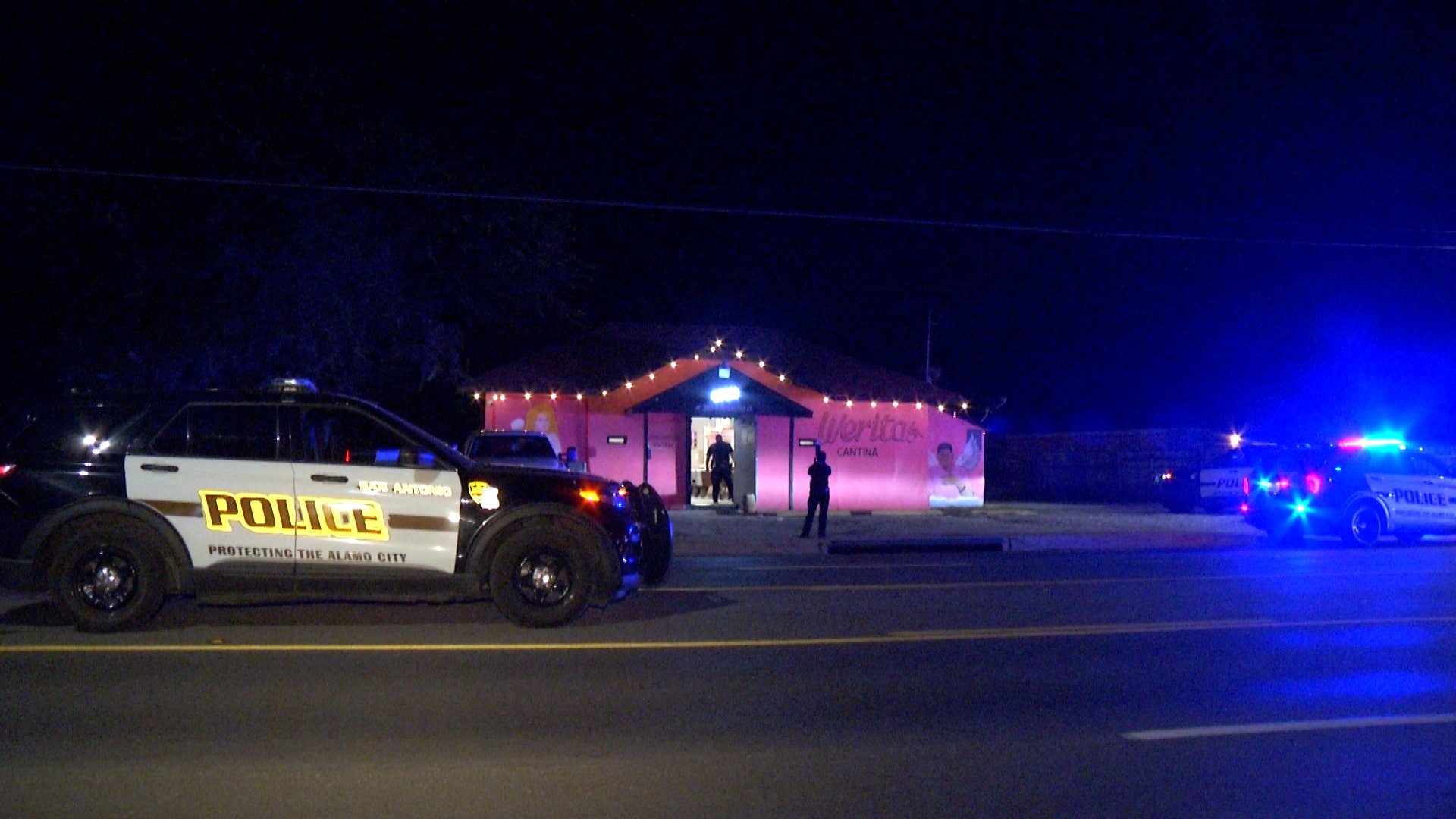 Hombre resulta herido tras tiroteo en bar en San Antonio