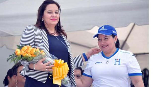 Video: P. dama hondureña visita centros ICE