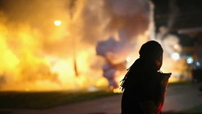 Misuri: nueva batalla campal en Ferguson
