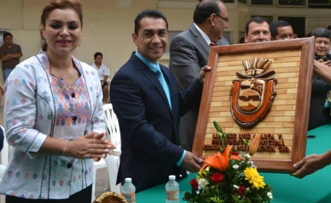Iguala: detenido el alcade y su esposa