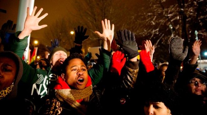 Ferguson: protestas hasta en el mall